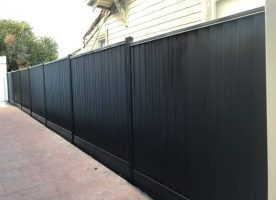 fence painting in Melbourne